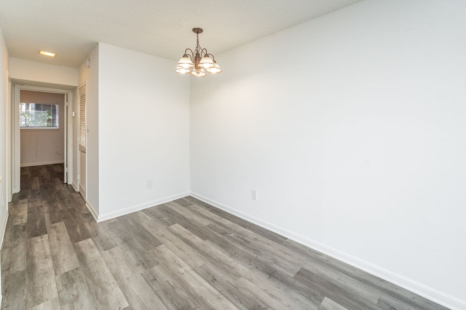 Birmingham Apartment: 3320 Cliff Road