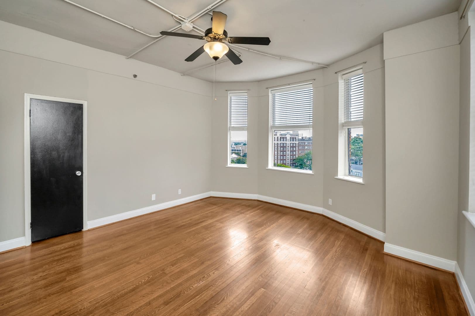 Birmingham Apartment: 1124 20th Street South