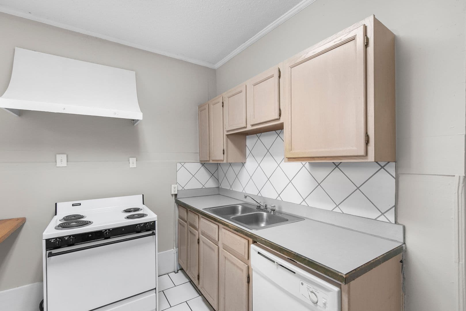 Birmingham Apartment: 1429 18th Street South