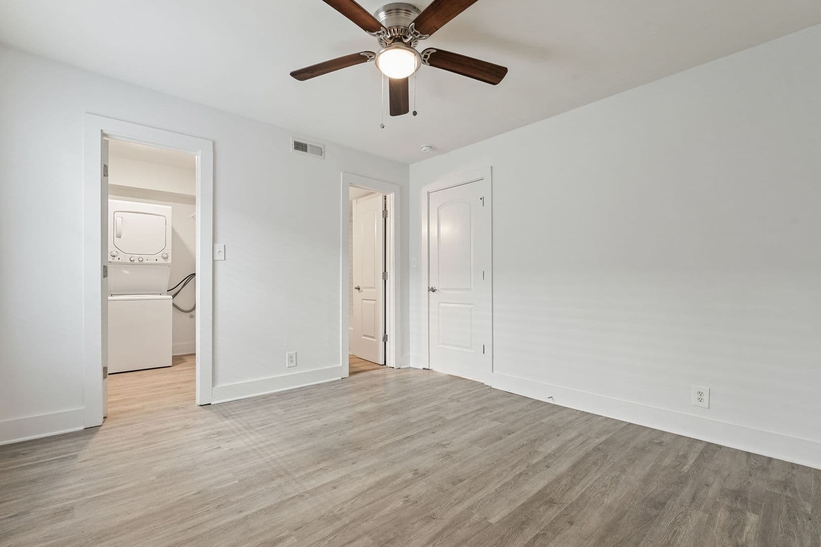 Birmingham Apartment: 1633 13th Ave S