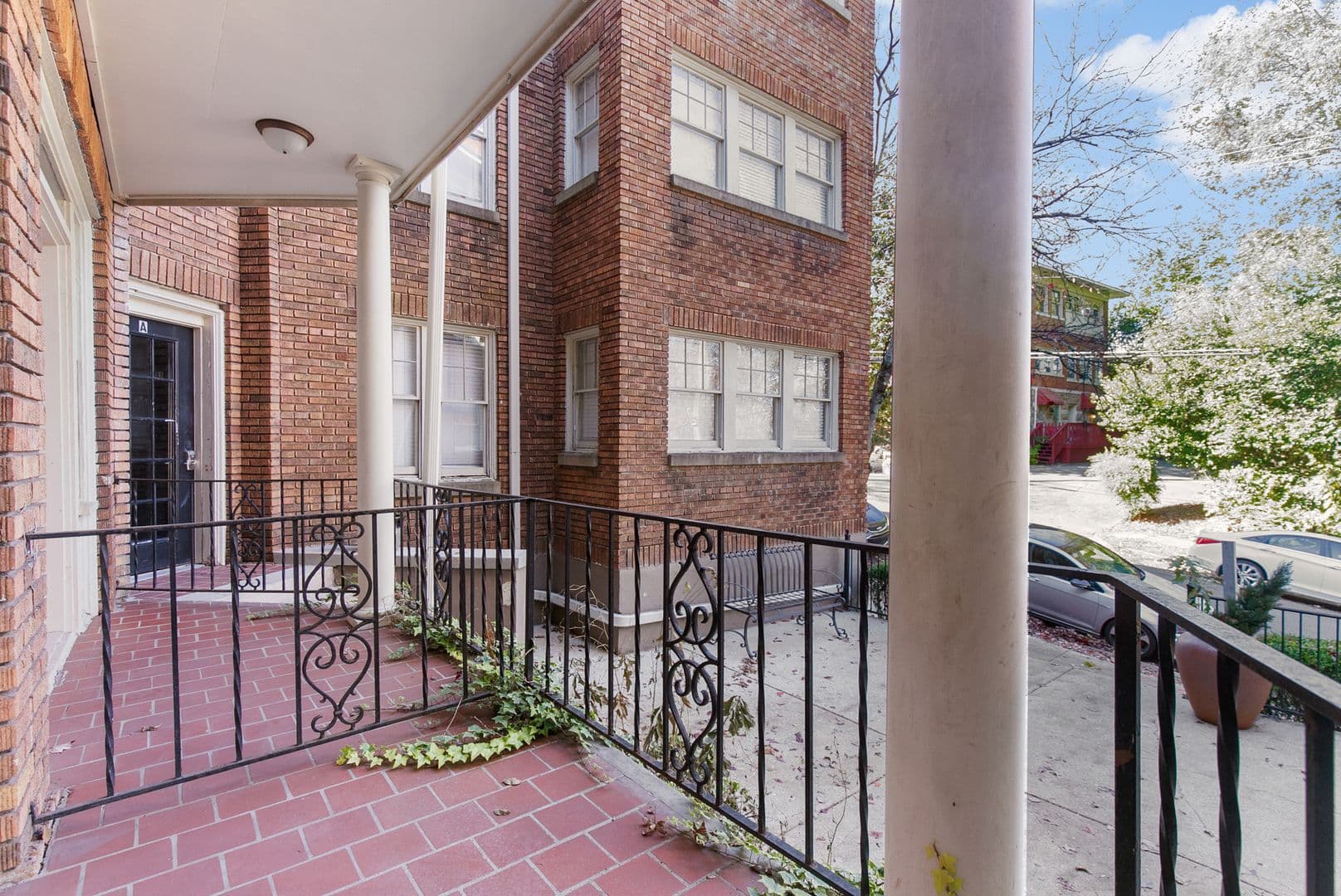 Birmingham Apartment: 2907 13th Avenue South