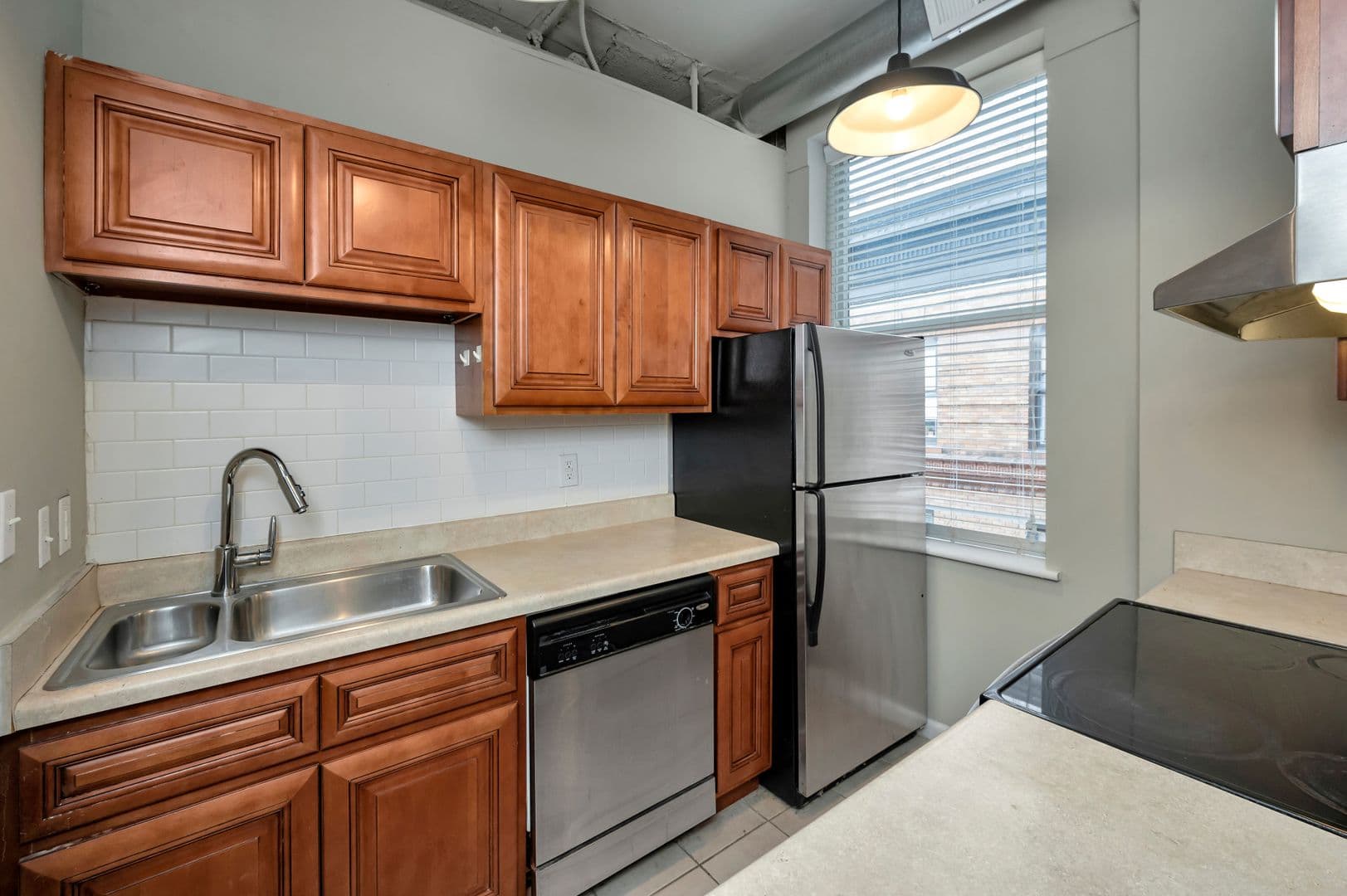 Birmingham Apartment: 1124 20th Street South