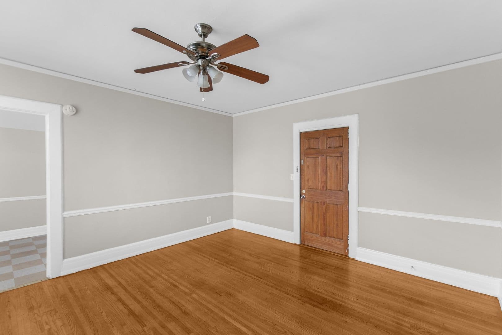 Birmingham Apartment: 2155 11th Court S