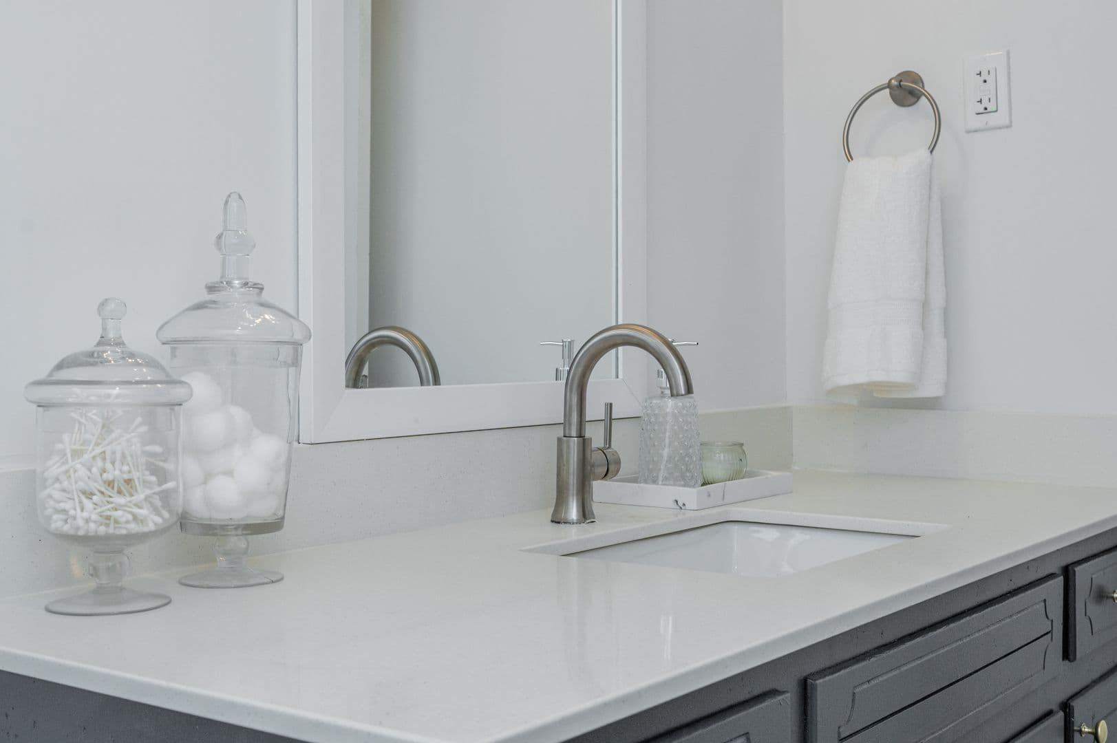 Birmingham Apartment: 3314 Cliff Road S