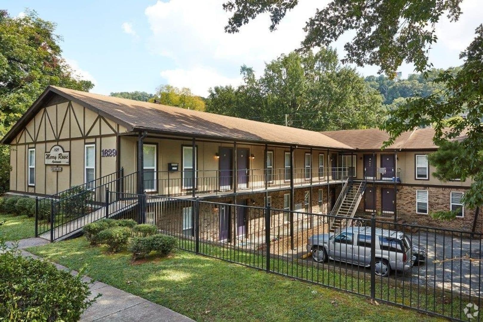 Birmingham Apartment: 1629 14th Ave S