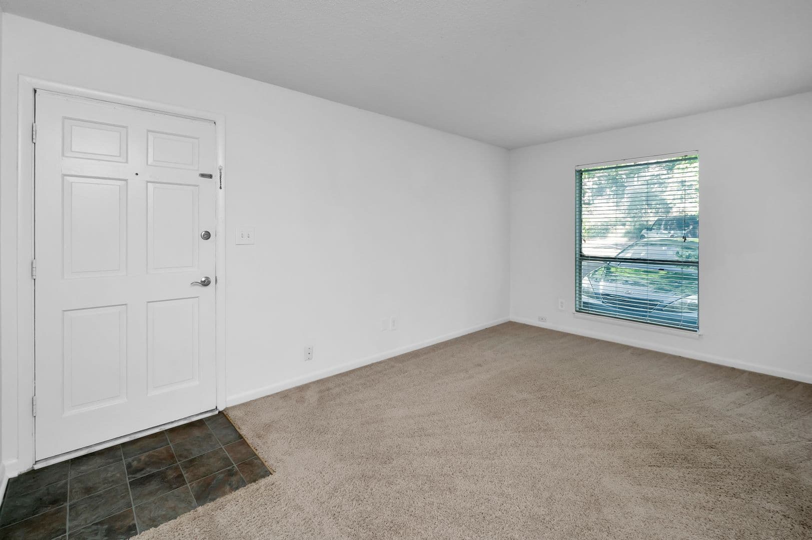 Birmingham Apartment: 1640-1644 12th Street S