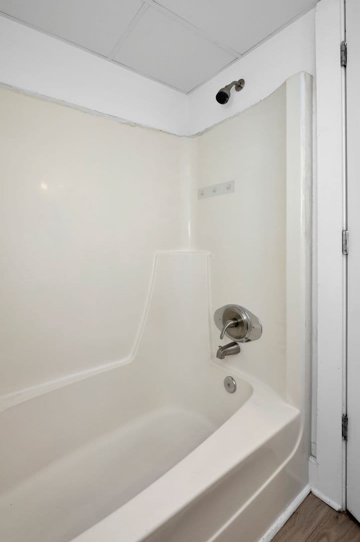 Birmingham Apartment: 1501 16th Ave S