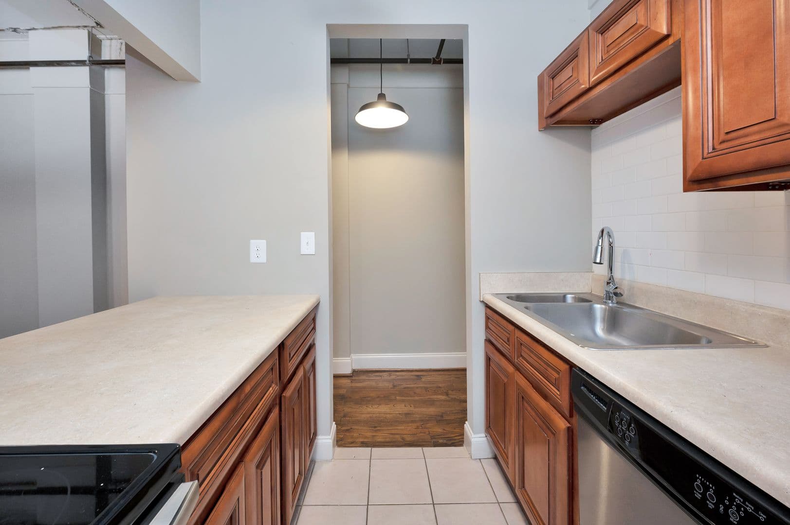 Birmingham Apartment: 1124 20th Street South