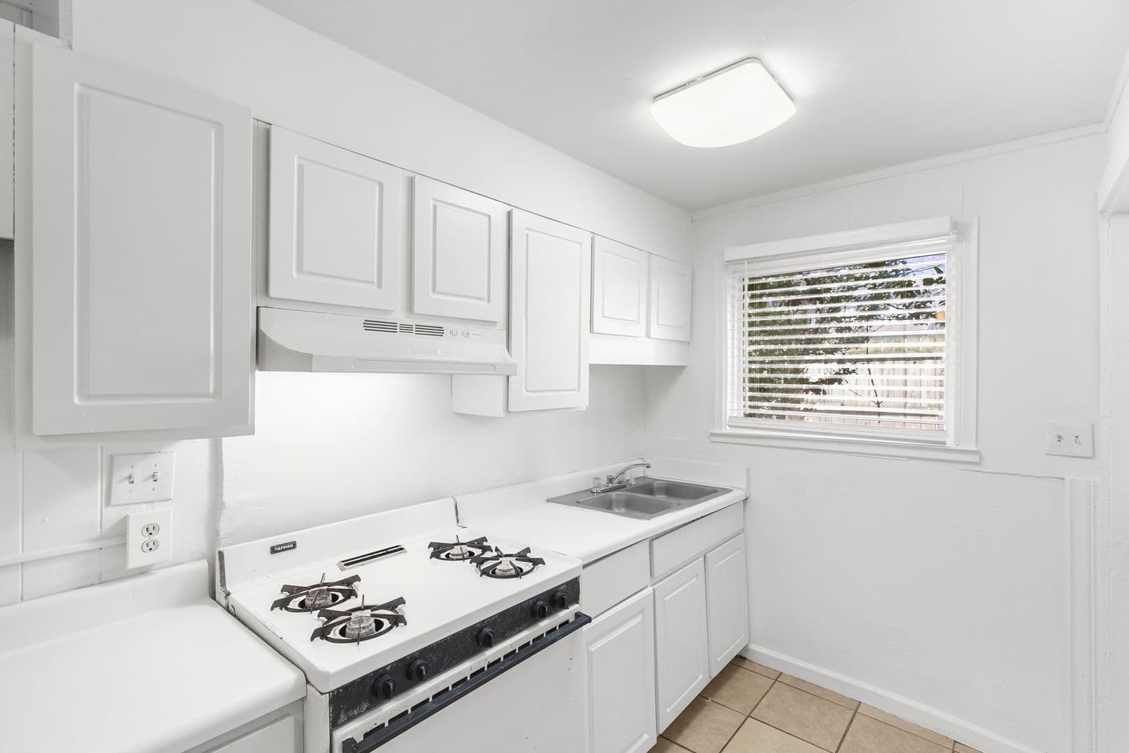 Birmingham Apartment: 1416 14th Street South