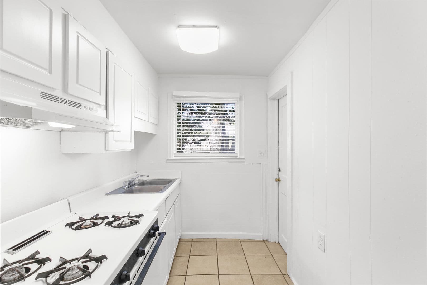 Birmingham Apartment: 1416 14th Street South