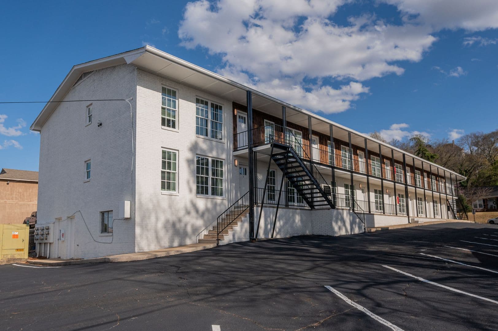 Birmingham Apartment: 3314 Cliff Road S