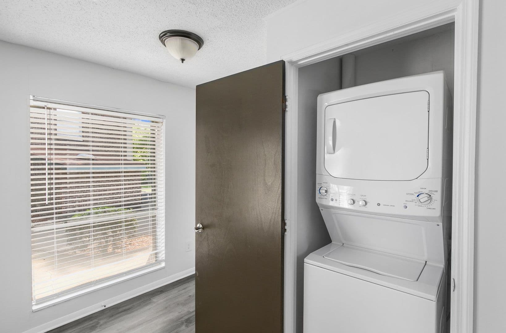 Birmingham Apartment: 1502/1504/1508 14th Ave S