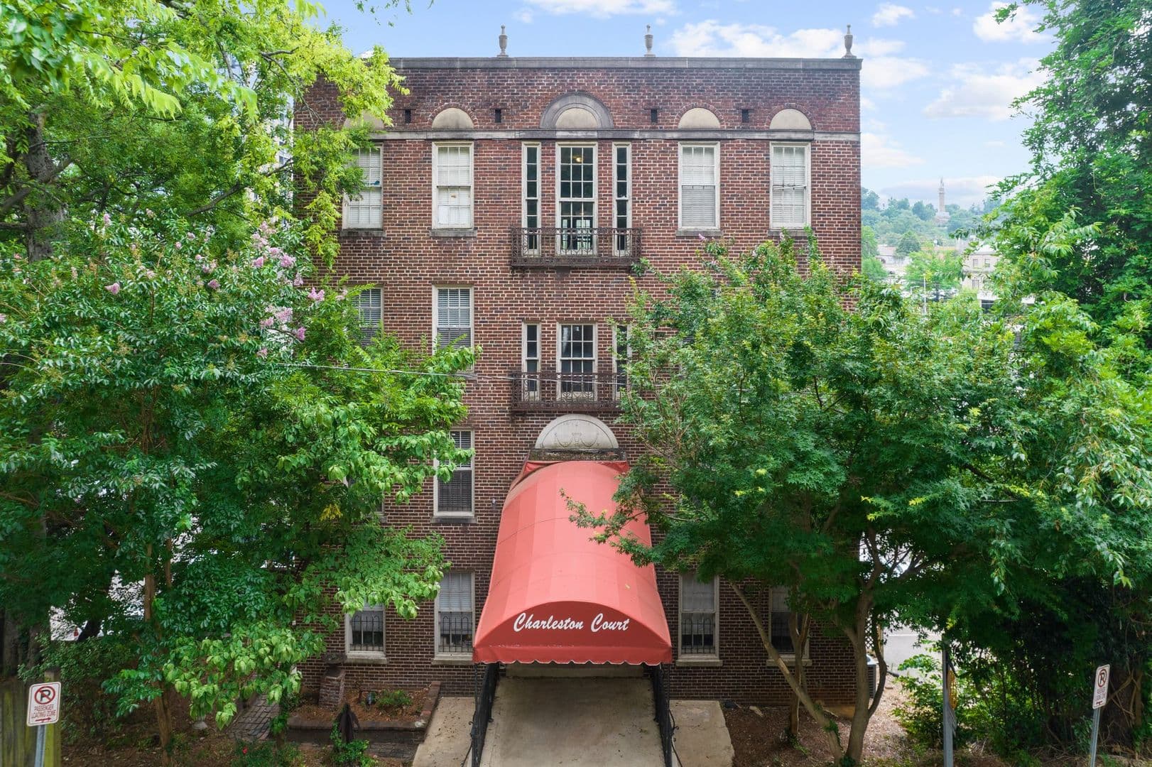 Birmingham Apartment: 2155 11th Court S