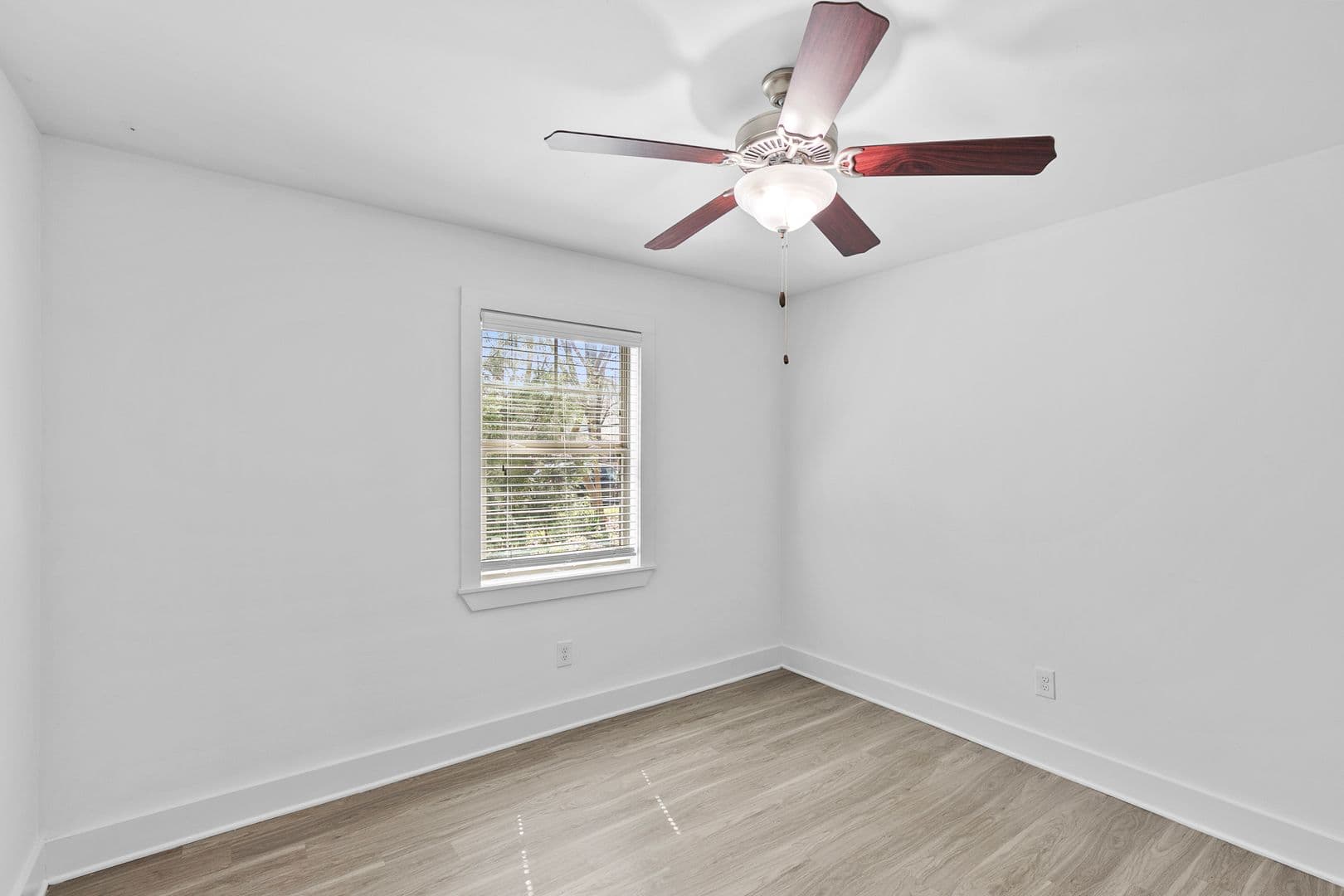 Birmingham Apartment: 3820 4th Ave S