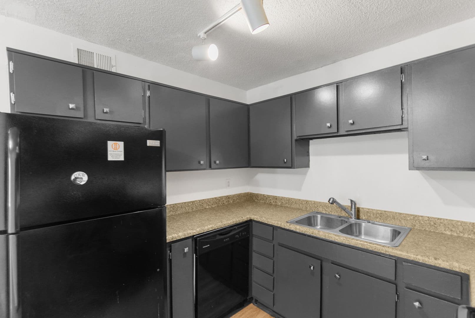 Birmingham Apartment: 1608-1620 14th Ave S