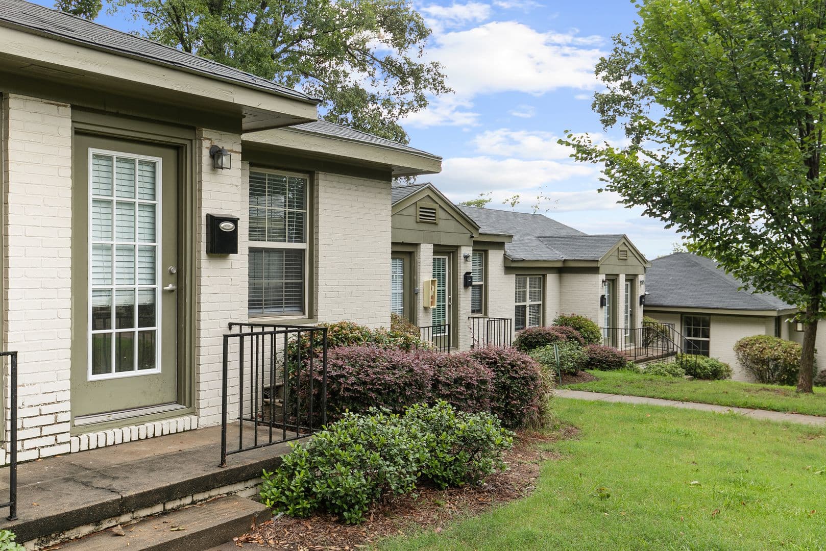Birmingham Apartment: 731 16th Ave S
