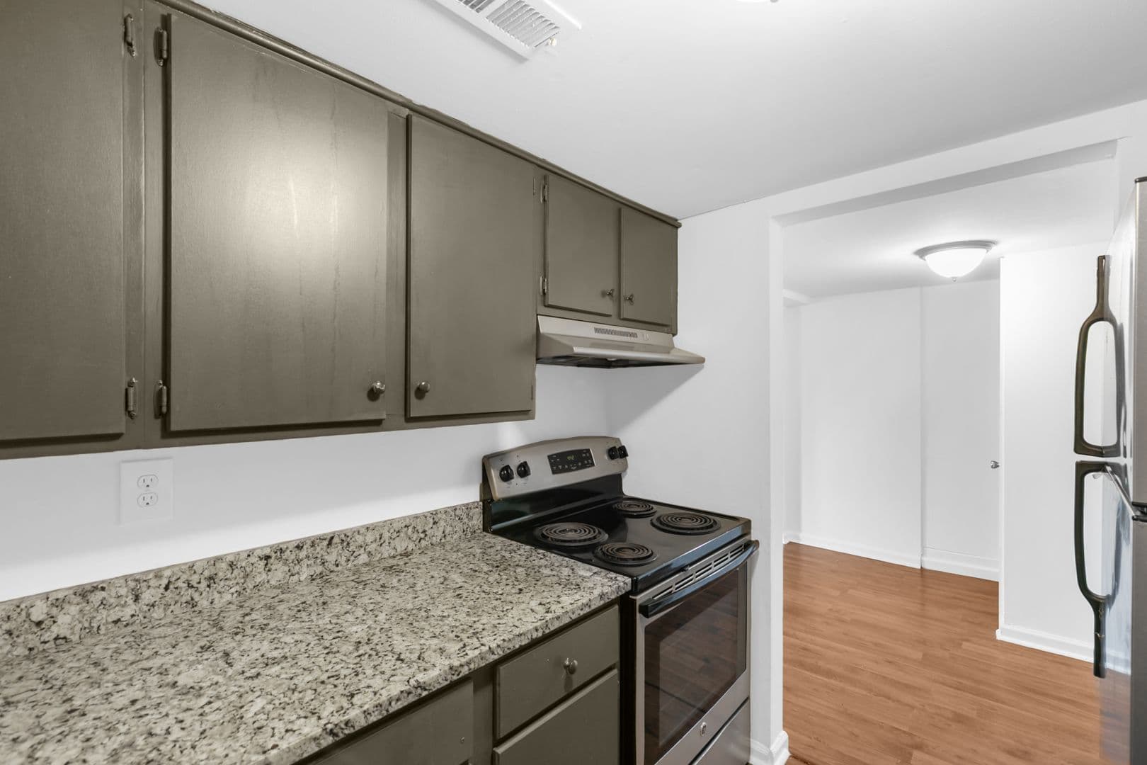 Birmingham Apartment: 1301 18th Ave S
