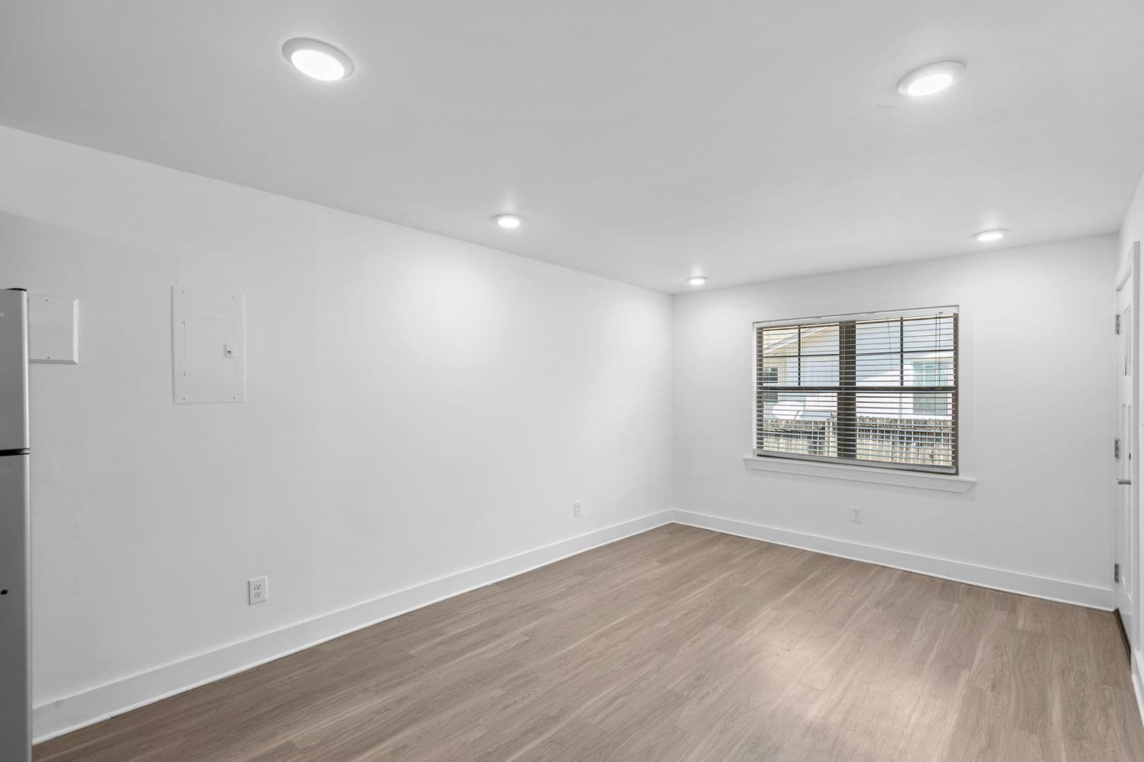Birmingham Apartment: 3820 4th Ave S