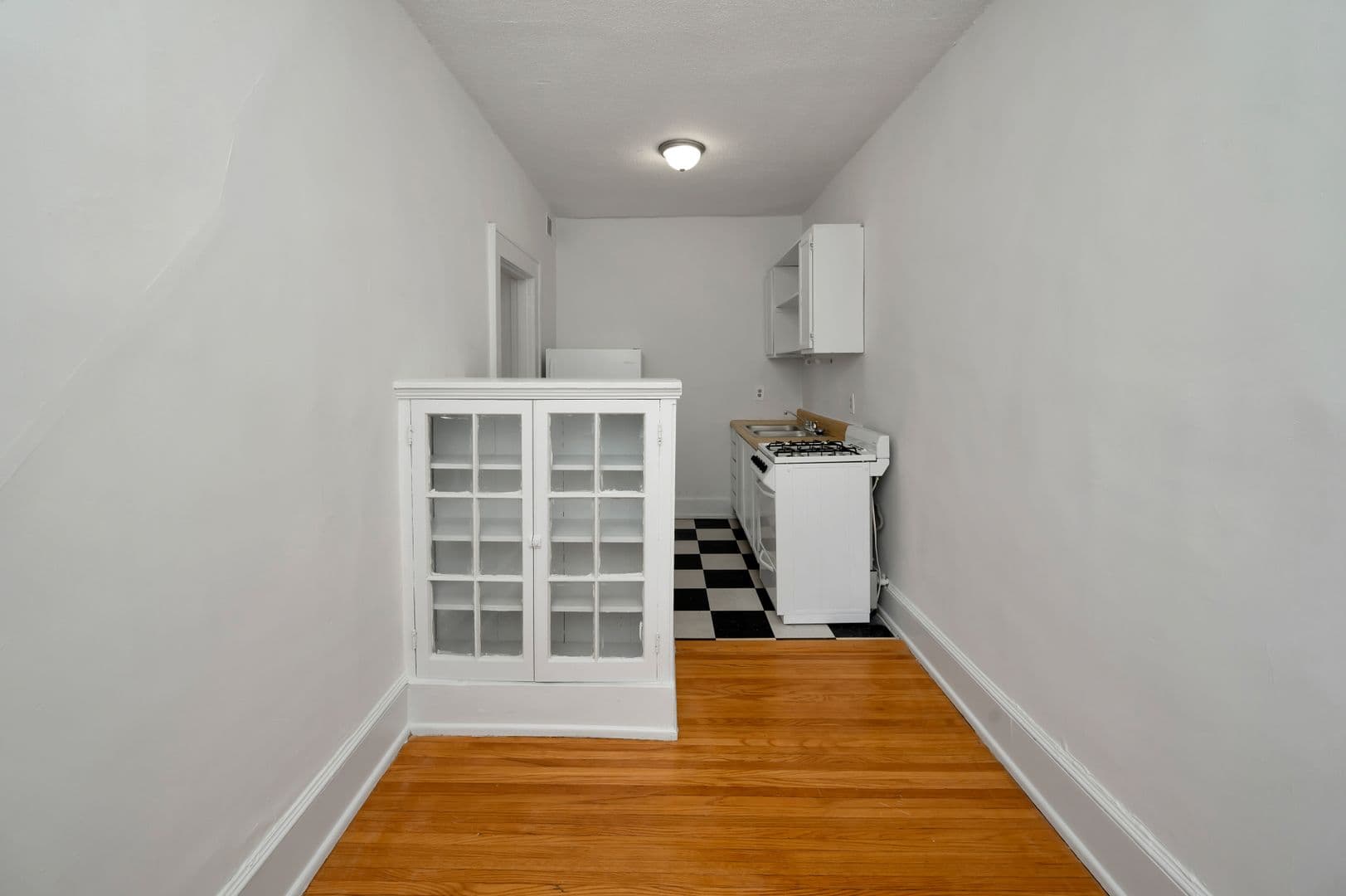 Birmingham Apartment: 1226-1228 29th Street South