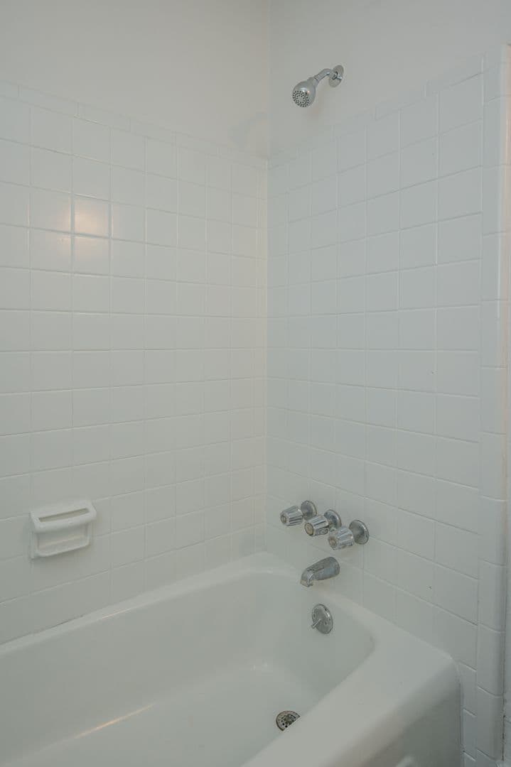 Birmingham Apartment: 3477 Cliff Terrace S
