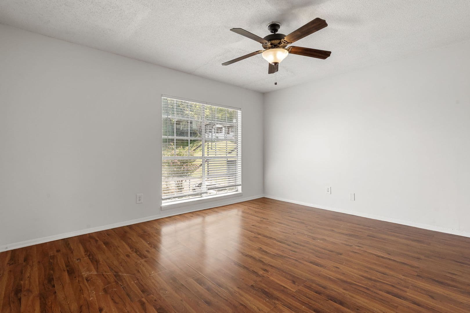 Birmingham Apartment: 1200 18th Ave S