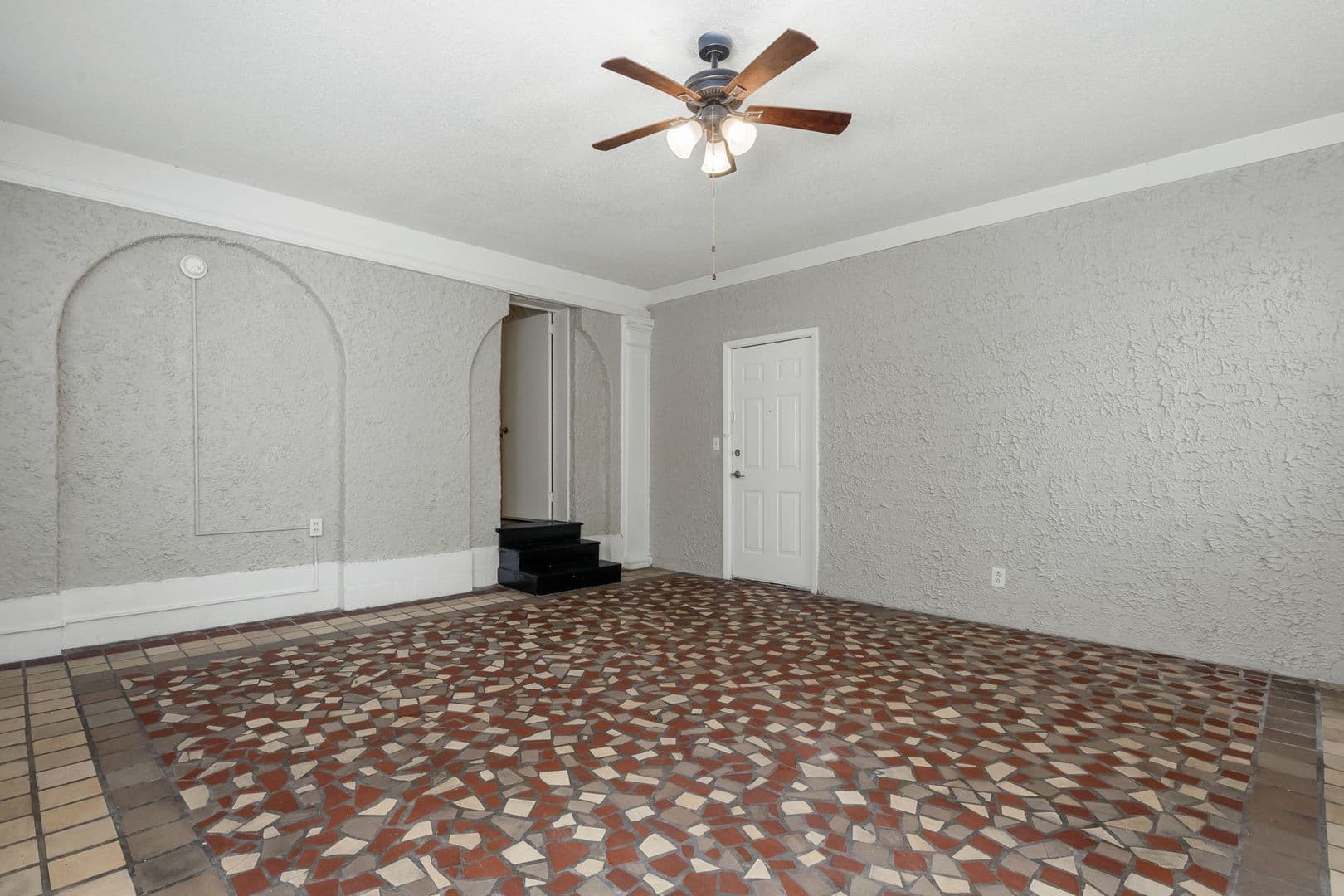 Birmingham Apartment: 3003 13th Ave S