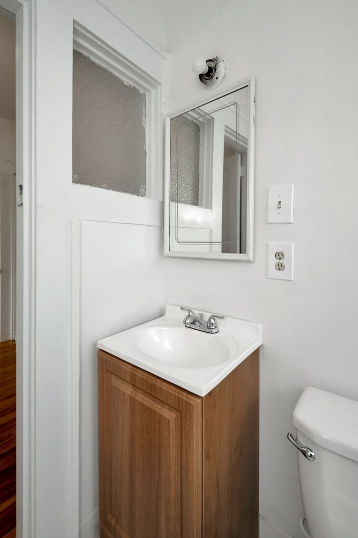Birmingham Apartment: 1226-1228 29th Street South