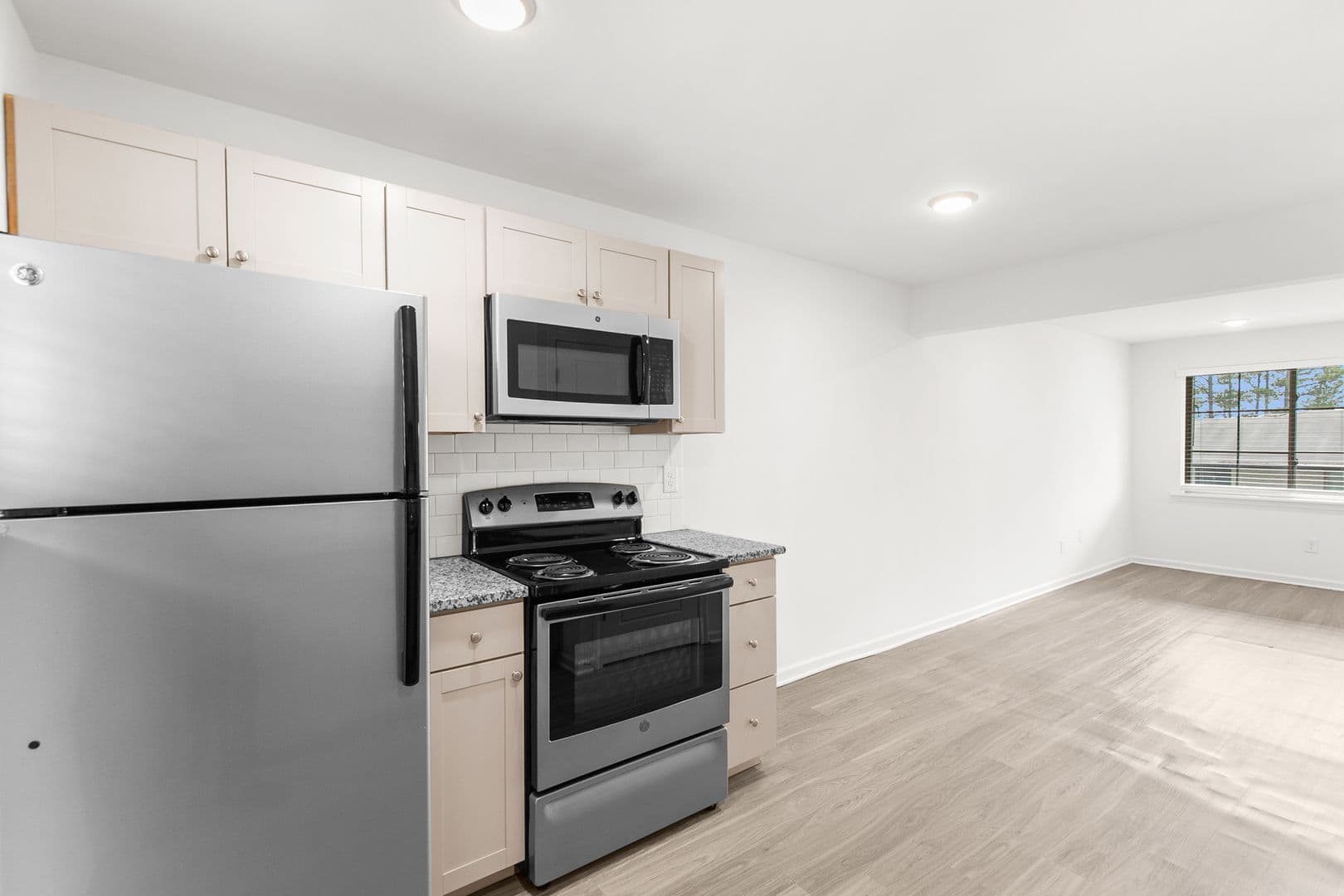 Birmingham Apartment: 4237-4241 5th Ave S