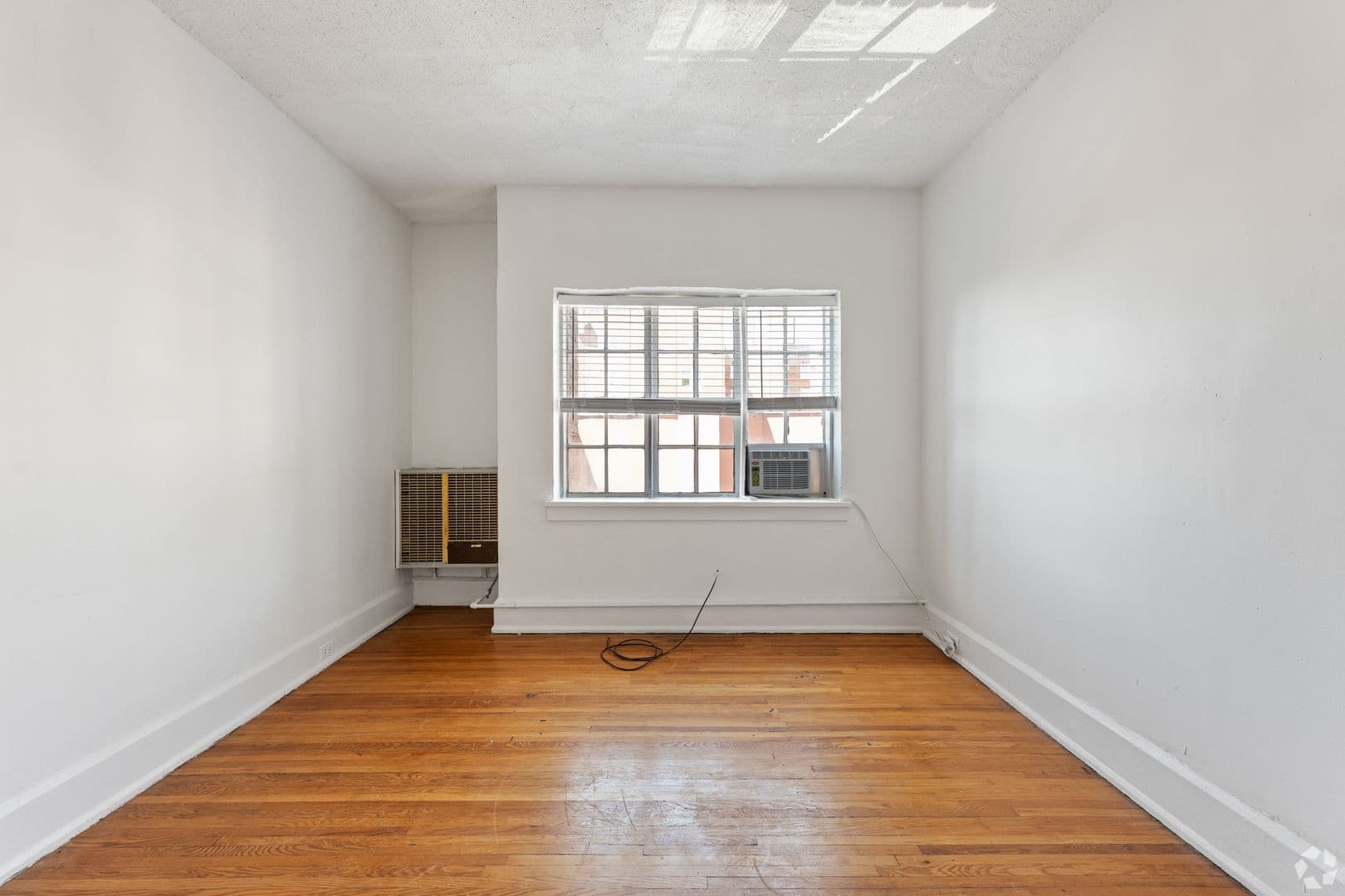 Birmingham Apartment: 1226-1228 29th Street South