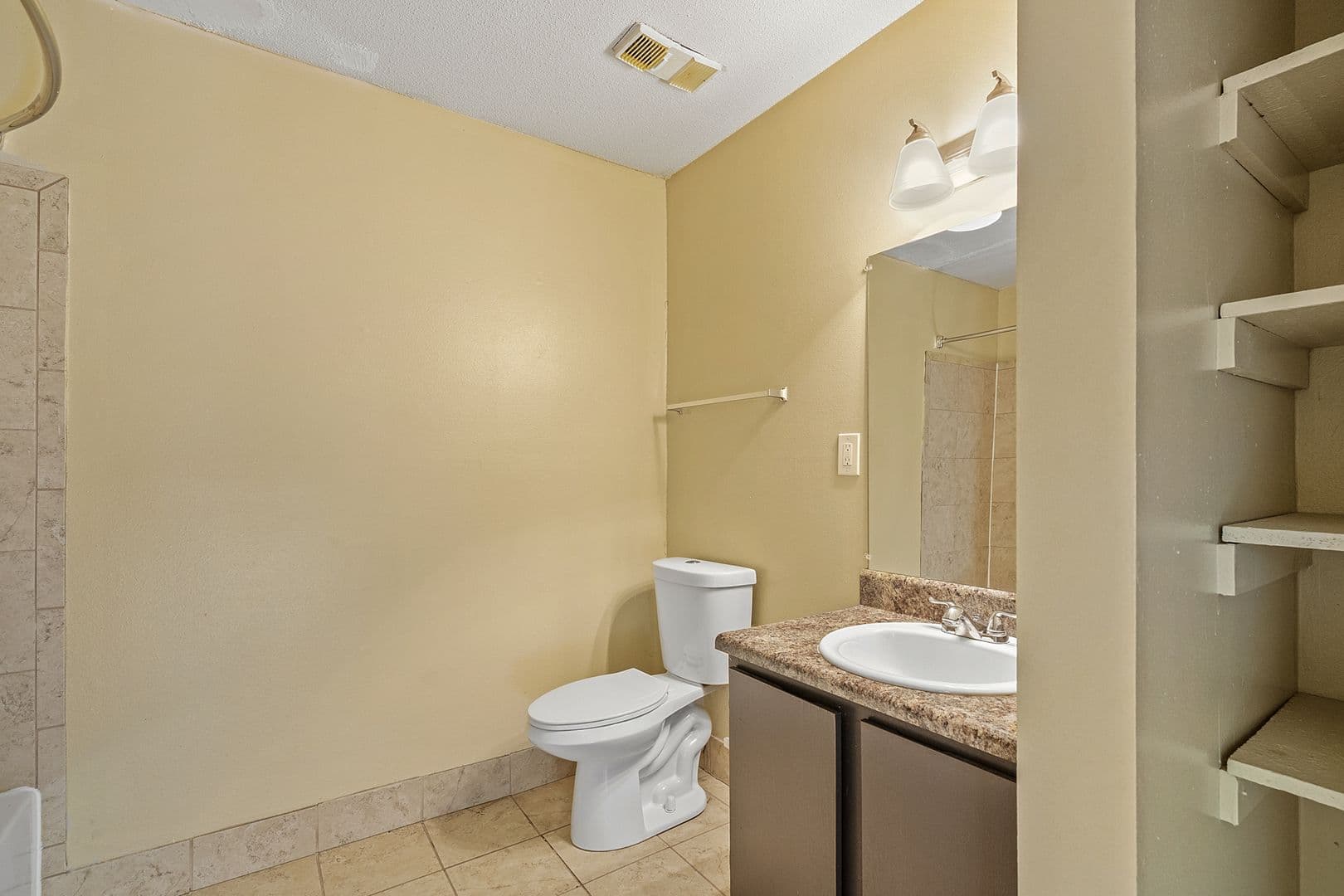 Birmingham Apartment: 3800A 3812B 3824C 5th Ave South