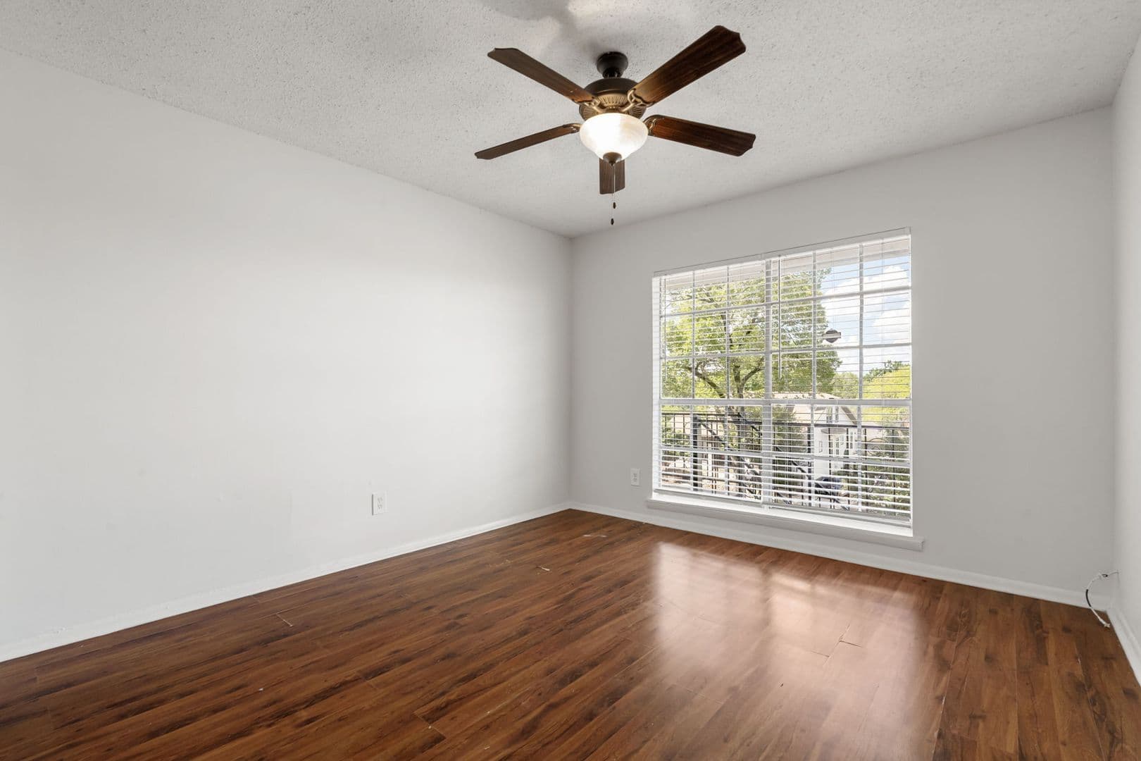Birmingham Apartment: 1200 18th Ave S