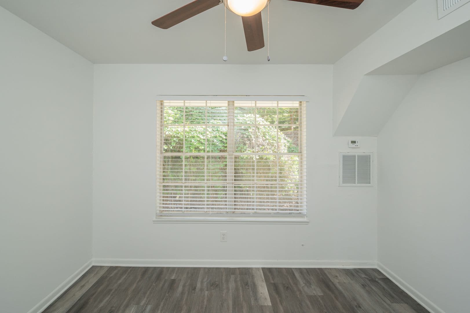 Birmingham Apartment: 3477 Cliff Terrace S