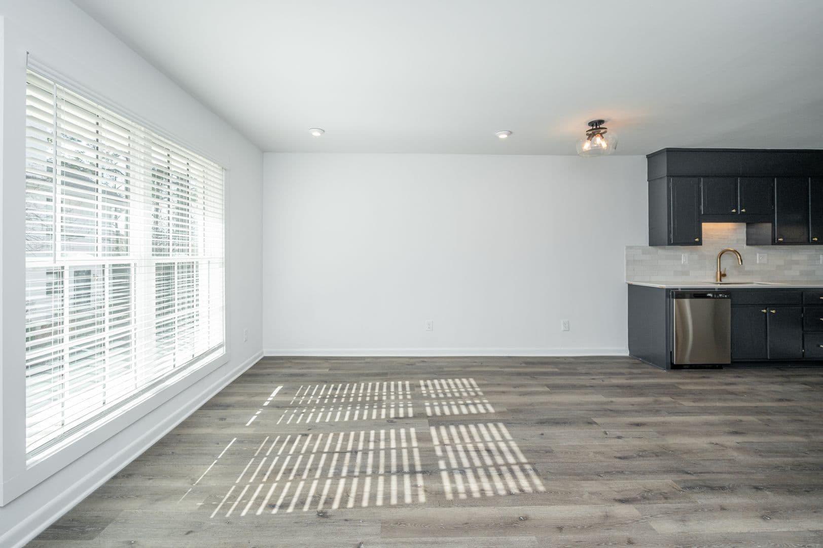 Birmingham Apartment: 3314 Cliff Road S