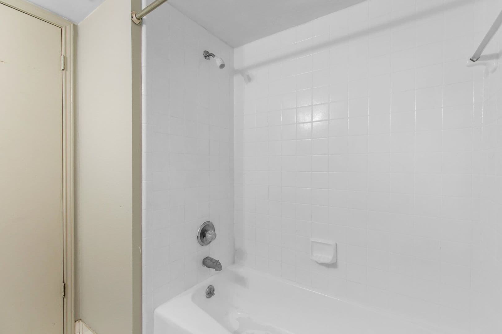 Birmingham Apartment: 909 30th St S