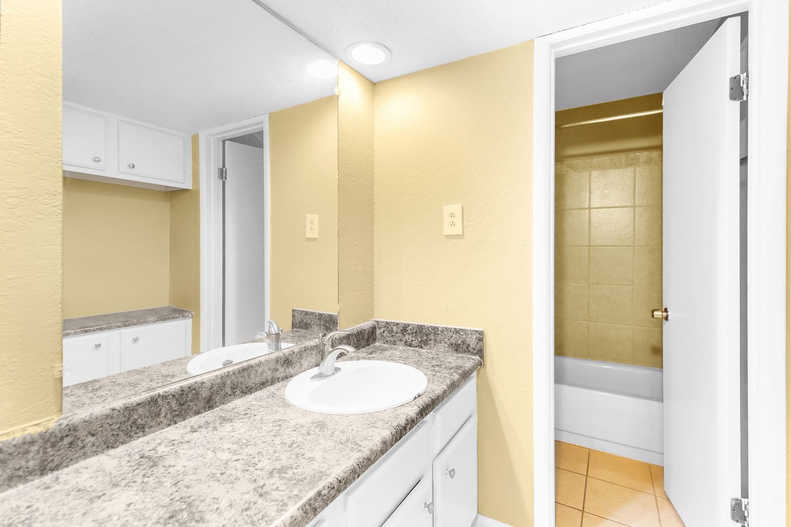 Birmingham Apartment: 1313-1321 34th St S