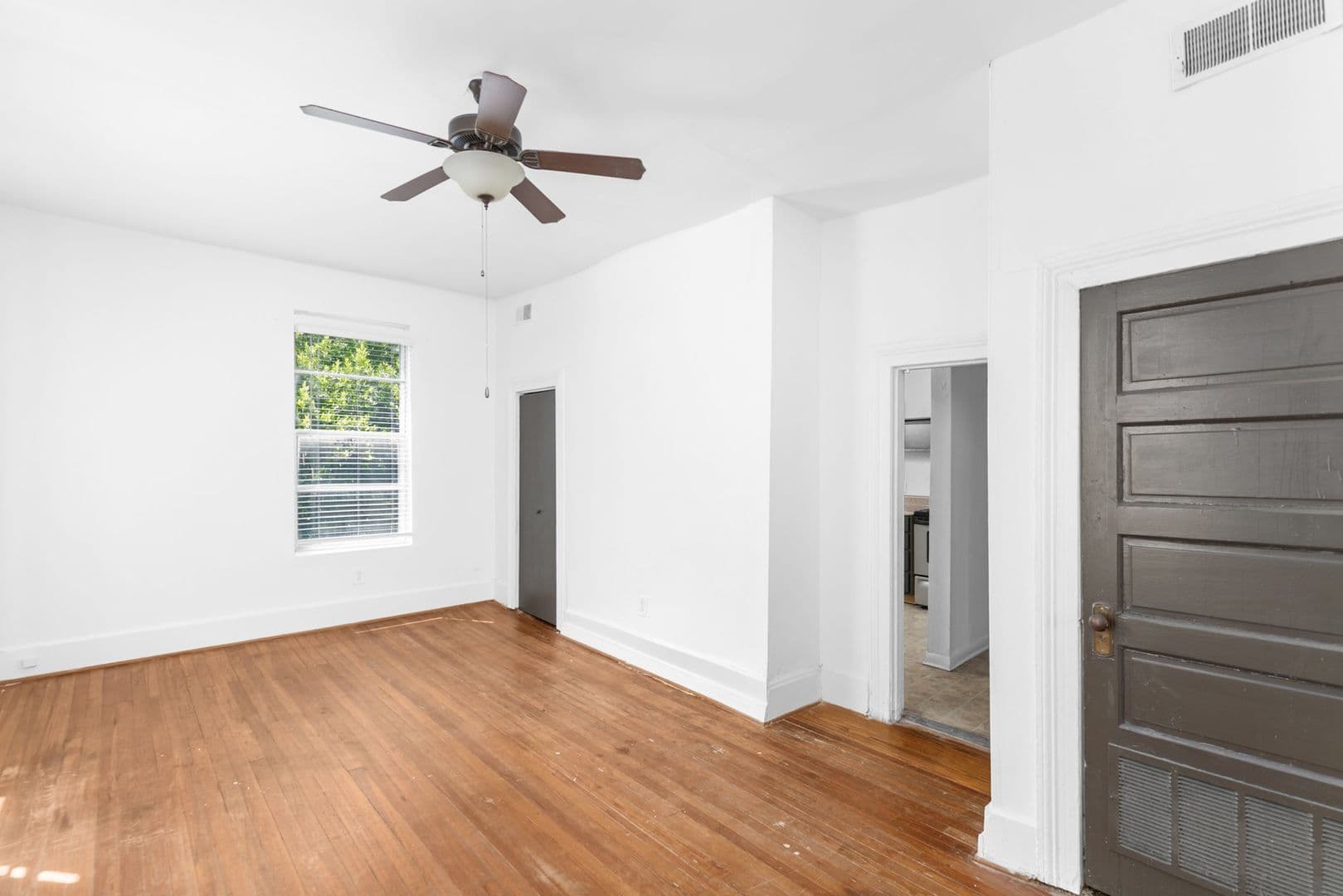 Birmingham Apartment: 1745-1747-1749-1751-1753-1755 13th Ave S