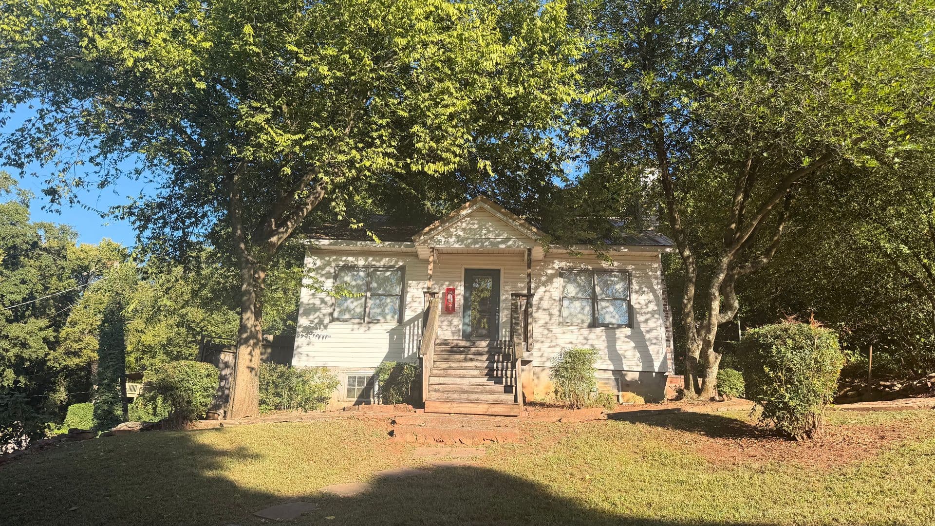 Birmingham House: 1725 15th Ave South