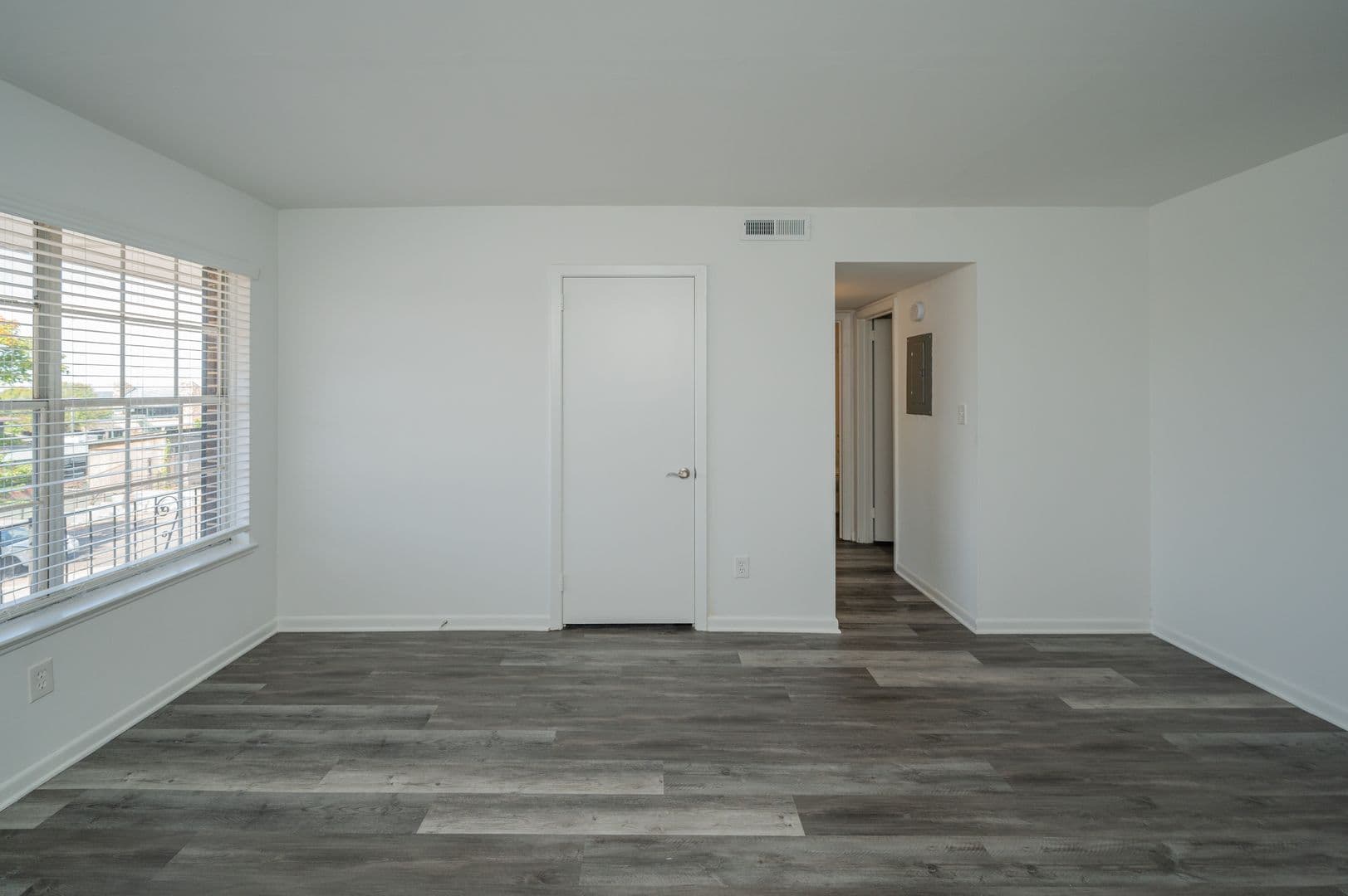 Birmingham Apartment: 3477 Cliff Terrace S