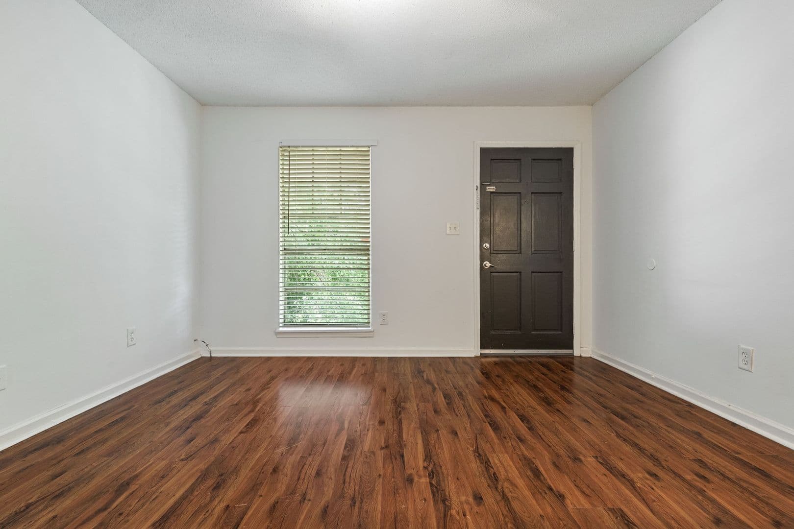Birmingham Apartment: 1200 18th Ave S