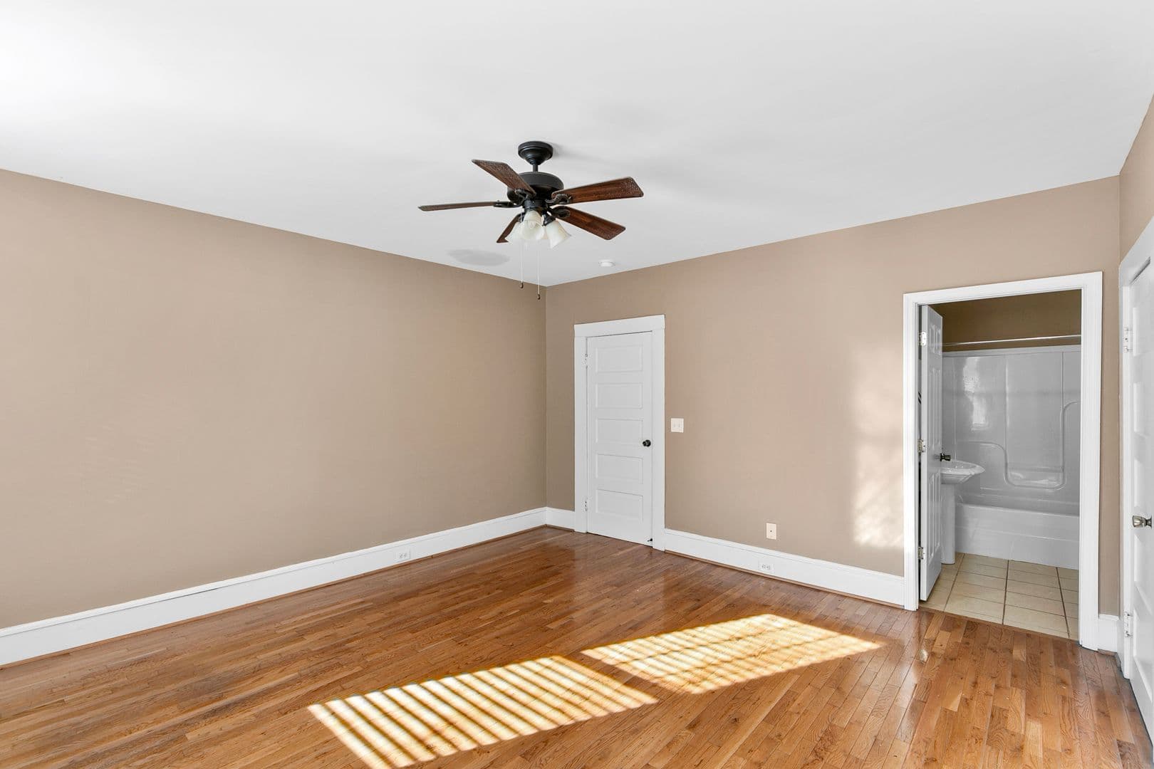 Birmingham Apartment: 1436 18th Street South