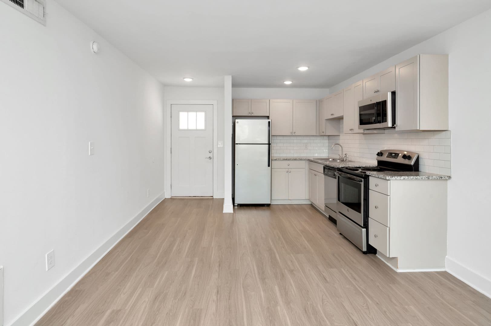 Birmingham Apartment: 1501 16th Ave S