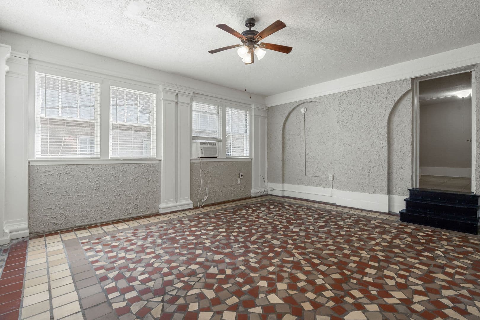 Birmingham Apartment: 3003 13th Ave S