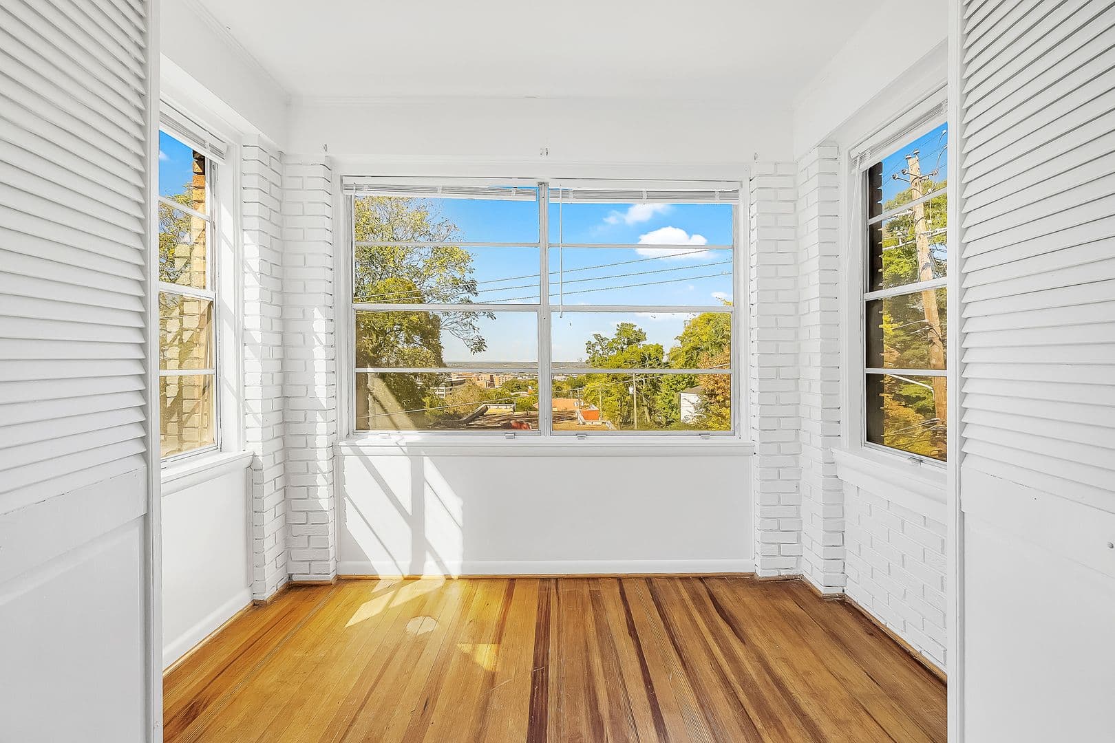 Birmingham Apartment: 2305 Arlington Crescent