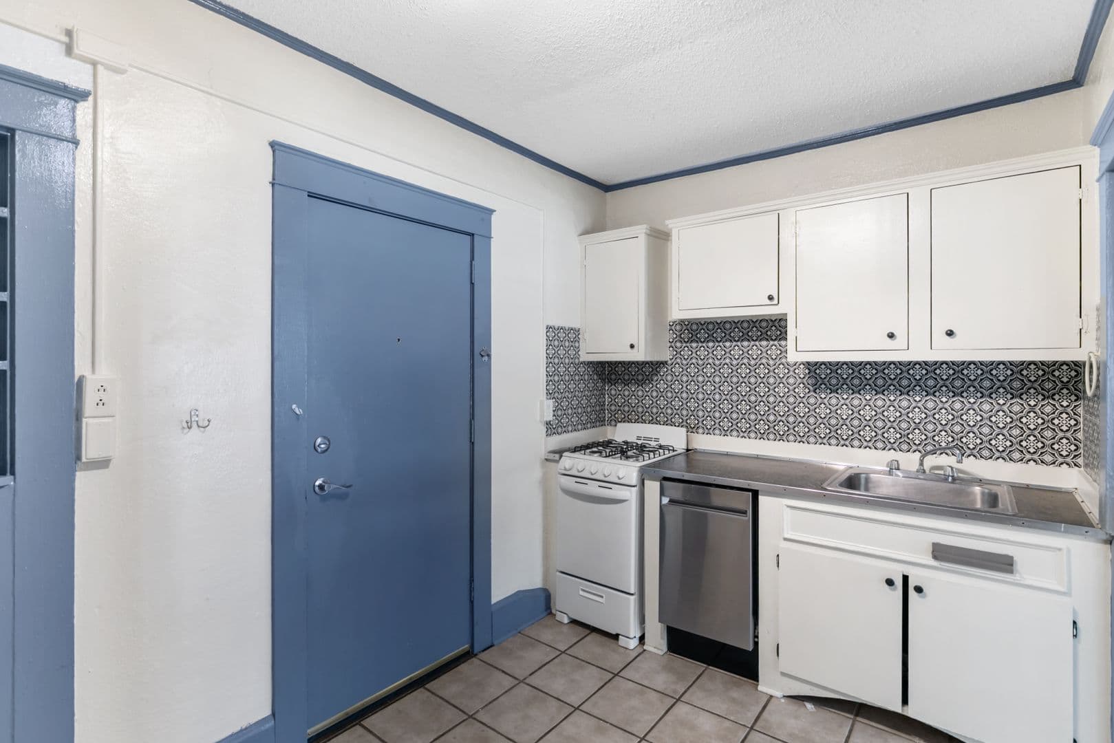 Birmingham Apartment: 1141 14th Street South