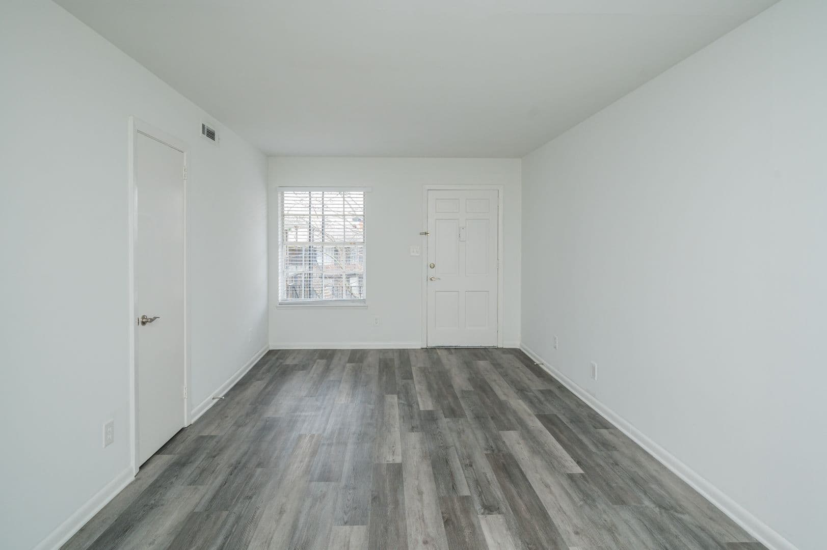 Birmingham Apartment: 3477 Cliff Terrace S