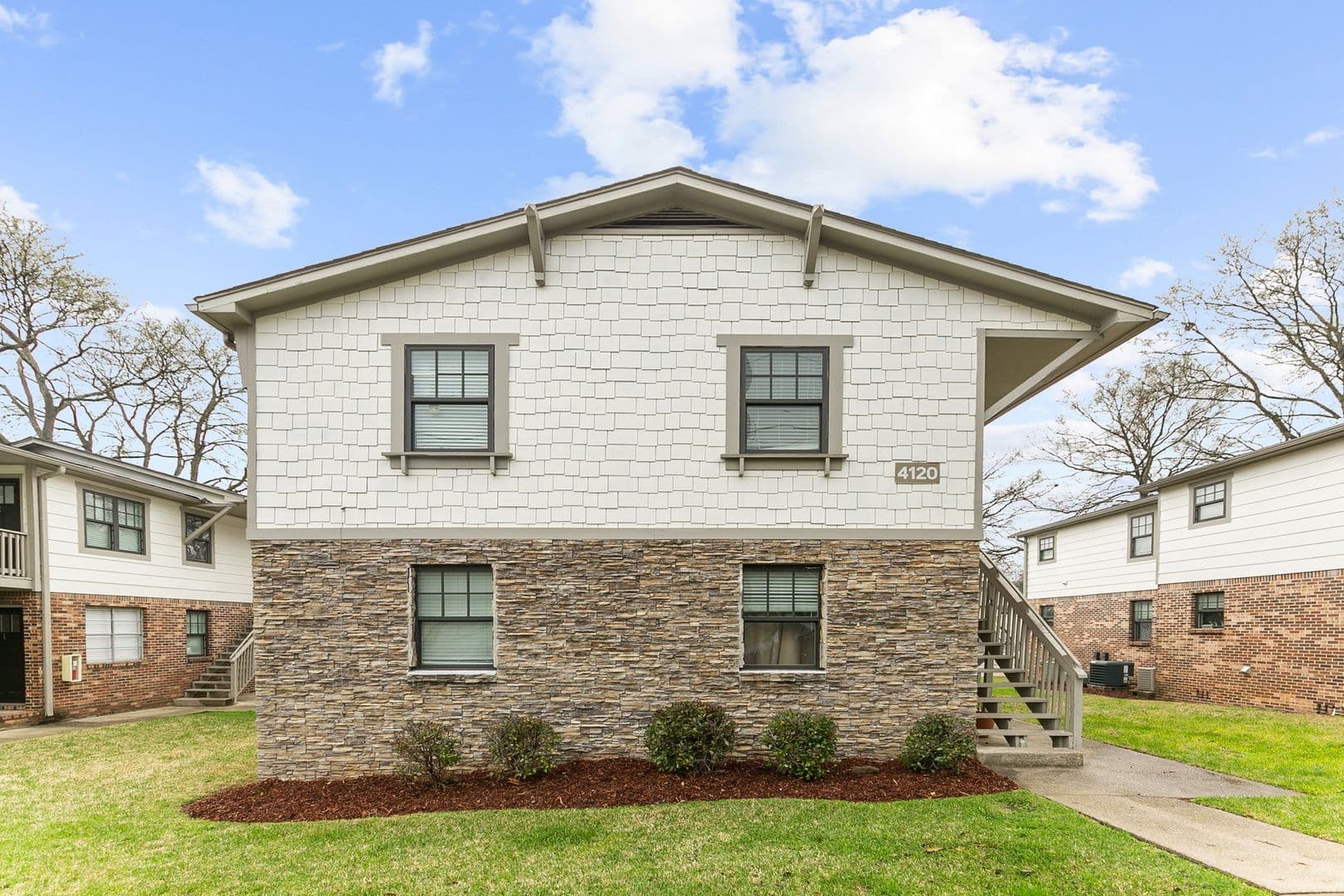Birmingham Apartment: 4112 5th Avenue S