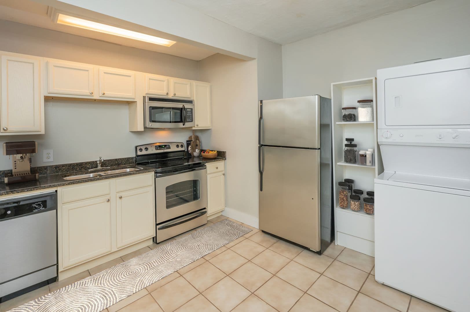 Birmingham Apartment: 1200 30th Str S