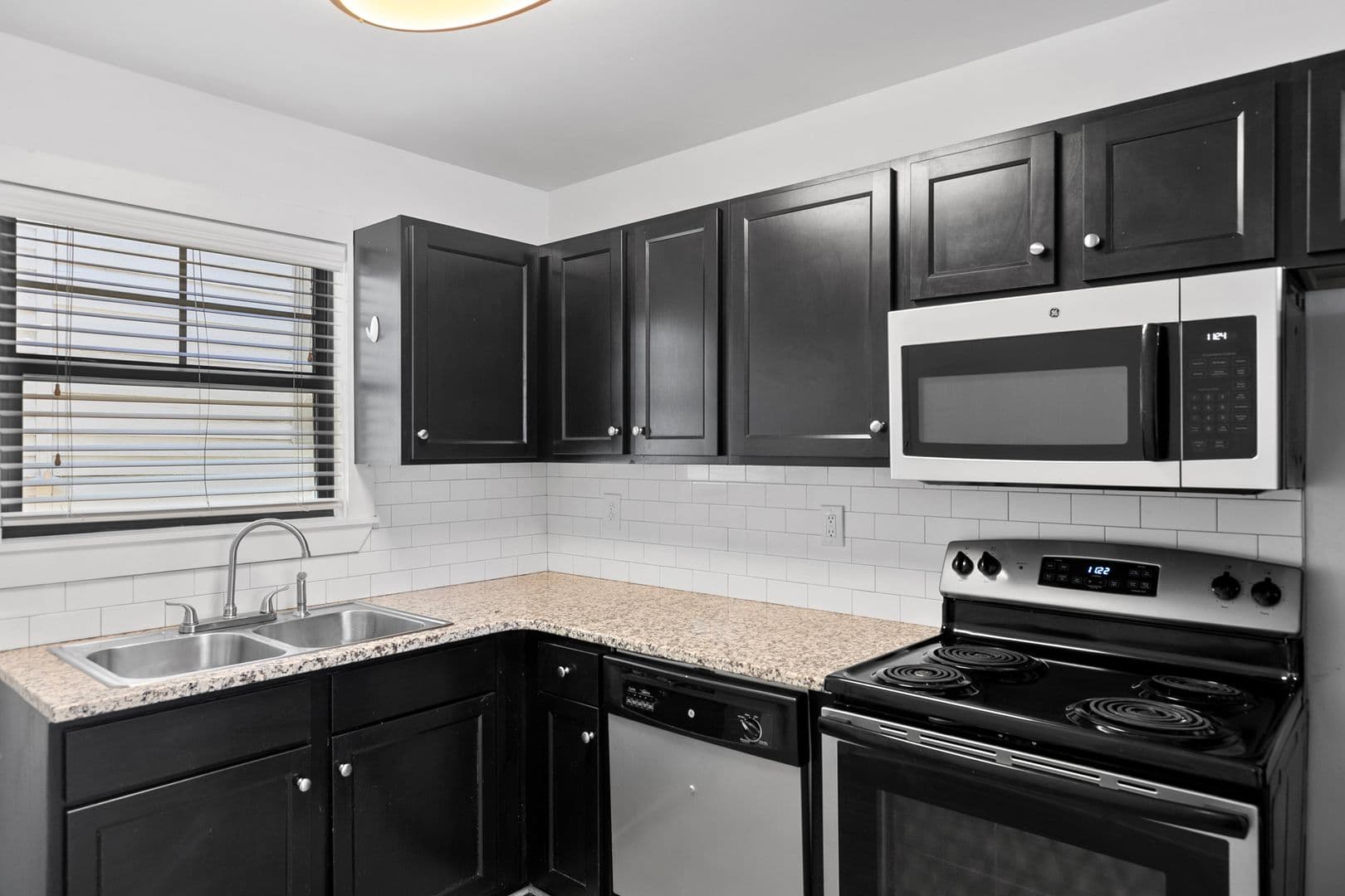 Birmingham Apartment: 3820 4th Ave S