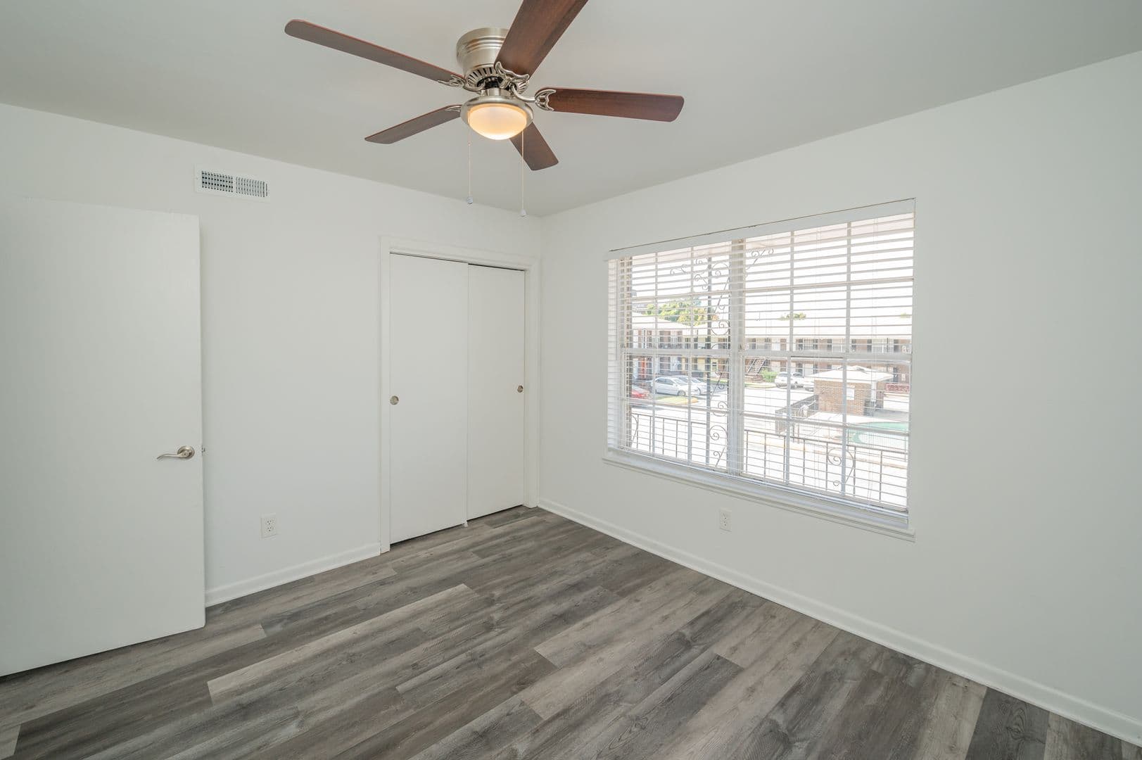 Birmingham Apartment: 3477 Cliff Terrace S