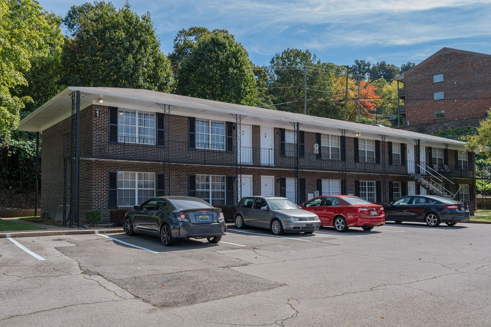 Birmingham Apartment: 3477 Cliff Terrace S